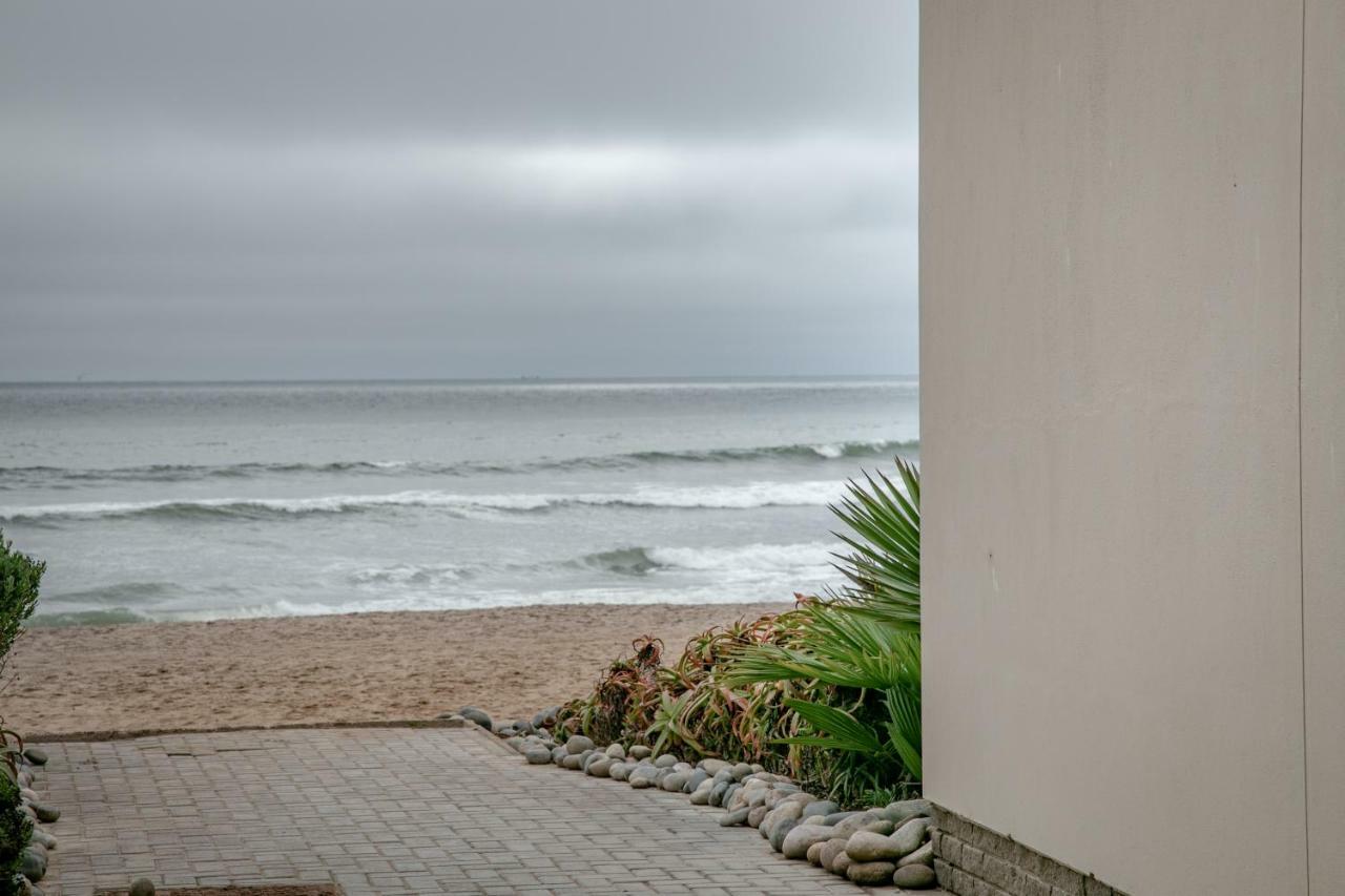 Blue Pearl - Situated Right On The Beach Swakopmund Exterior photo