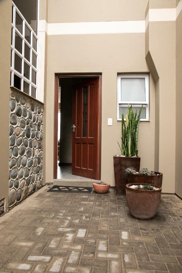 Blue Pearl - Situated Right On The Beach Swakopmund Exterior photo